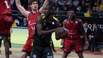 Mamadou Niang, durante un partido con el Iberostar Tenerife ante el Montakit Fuenlabrada.