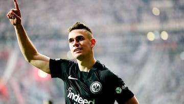 Frankfurt Am Main (Germany), 05/05/2022.- Rafael Santos Borre of Frankfurt celebrates afters scoring the 1-0 goal during the UEFA Europa League semi final, second leg soccer match between Eintracht Frankfurt and West Ham United in Frankfurt am Main, Germany, 05 May 2022. (Alemania) EFE/EPA/FRIEDEMANN VOGEL
