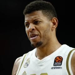 Tavares se sintió "extraño" por jugar sin público en la grada