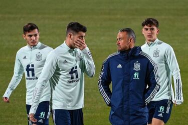 Luis Enrique: "Hay presi車n, pero soy positivo: vamos a ganar los dos partidos"