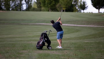 El TSJPV condena a una empresa por poner un detective privado a un trabajador que jugaba al golf estando de baja