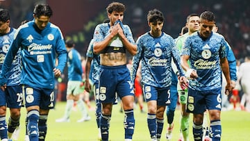 Igor Lichnovsky, Kevin Alvarez, Jonathan Dos Santos of America during the 17th round match between Toluca and America as part of the Liga BBVA MX, Torneo Apertura 2025 at Nemesio Diez Stadium, on November 08, 2025 in Estado de Mexico, Mexico.