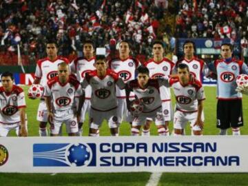 San Felipe registra dos participaciones en torneos internacionales: Copa Libertadores de 1972 y Copa Sudamericana 2010. 