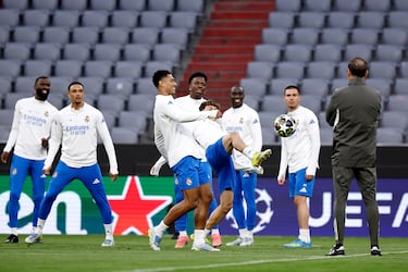 El Real Madrid entrenó en el Allianz Arena antes de su partido contra el Bayern.
