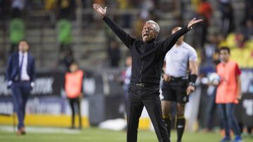 El cuadro de Morelia cayó 3-0 en su visita a la cancha del Querétaro, club que no sumaba puntos antes de ese partido.