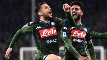 Napoli spoil Sampdoria comeback with late strikes