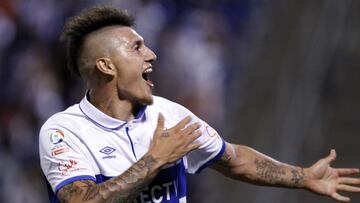 Castillo ataca de nuevo y lanza un insulto a histórico de la UC