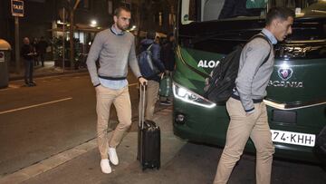 Pau volvió anoche con el Betis a Barcelona, en la imagen junto a Tello, otro experico.