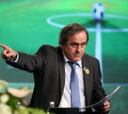 Platini y los magnates: "Me dan asco los que van a especular"