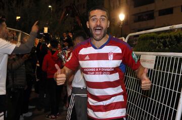 Jorge Molina celebra el ascenso del Granada.
