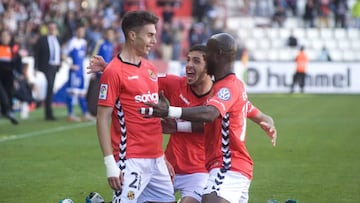 Naranjo festeja con Aburjania y Emaná el 1-3 que logró ante el Mirandés.