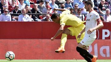 
El 14 de abril de 2018, Carlos Bacca regresó al Sánchez Pizjuán. El delantero colombiano marcó en el empate entre Villarreal y Sevilla. En el minuto 67 llegó el gol del '9', Bacca se disculpó con la hinchada del Sevilla en donde estuvo dos temporadas siendo campeón dos veces de la Europa LEague, además el colombiano fue el goleador del equipo.