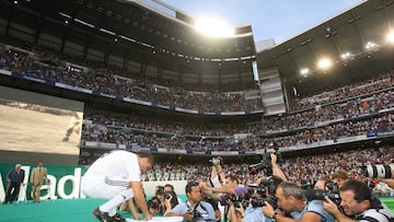 Unas 85.000 personas acudieron a la presentación de Cristiano Ronaldo en 2009 como nuevo jugador madridista.