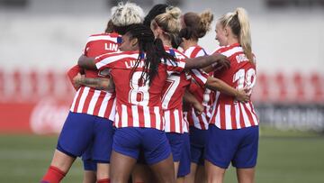 Jugadoras del Atlético Femenino en Alcalá.