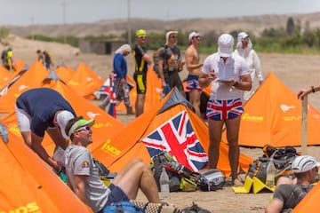 La impresionante carrera de Marruecos llega por primera vez a Perú: serán 250 km y 7 días de autosuficiencia, con 300 corredores de 40 países. Así se vivió la previa al inicio.