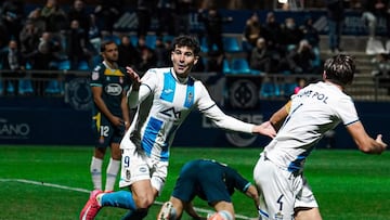Jaume Tovar celebra el gol con el Atlético Baleares contra el Espanyol.