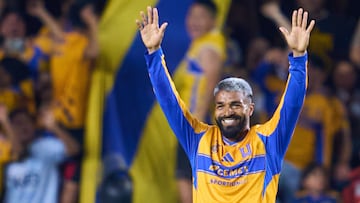 Rodrigo Aguirre festeja su gol en contra del Xelajú en la Concacaf Champions Cup.