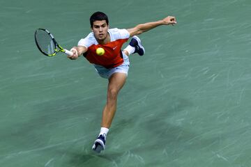 Partido de semifinales del US Open de tenis entre Carlos Alcaraz y Frances Tiafoe.