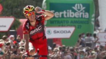 <b>LA PRIMERA. </b>Philippe Gilbert consiguió ayer su primera victoria del año, superando a Purito Rodríguez.