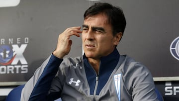 "Sería bueno que llegue Vargas; es un jugador formado en casa"