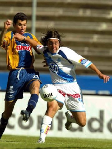 Luis Ignacio Quinteros registr&oacute; un p&oacute;ker y dos tripletas en el extranjero, todas por el Puebla mexicano. Los cuatro tantos en un partido los anot&oacute; ante Irapuato en 2004.