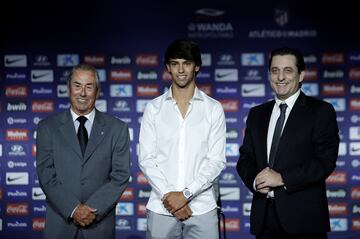 Futre junto a Adelardo Rodriguez en la presentación de Joao Félix como nuevo jugador del Atlético de Madrid.