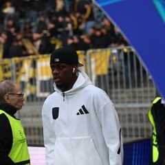 Monchi revela detalles del plan de Aston Villa con Jhon Durán