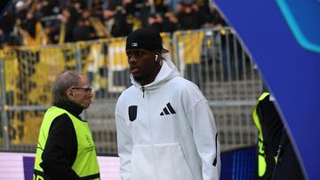 Monchi, director deportivo de Aston Villa, habla de Jhon Durán.