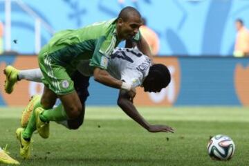 Peter Odemwingie y Blaise Matuidi.