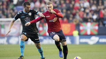 Brandon, con Osasuna, ante el Lugo.
