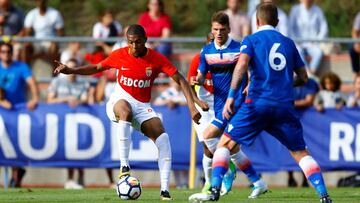 Kylian Mbapp&eacute; durante el amistoso ante el Stoke City.