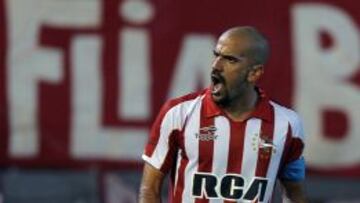 Verón, con la camiseta de Estudiantes.