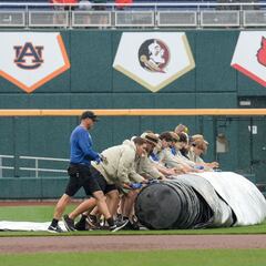 Oklahoma beats the odds, topple Virginia Tech
