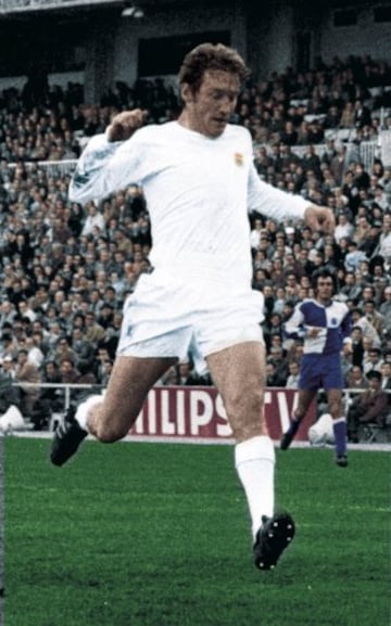 En 1962 fue fichado por el Real Madrid, donde jugaría doce temporadas, hasta 1974.