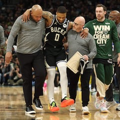 La primera ronda de los playoffs de la NPA de la Convención del Este es útil en el cuarto trimestre de los playoffs del NPA contra los transeúntes de Indiana en el Foro Fiscar en Wisconsin Milwaki el 27 de abril de 2025, después del primer cuarto de los juegos de los playoffs de la NPA.