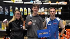 Un joven de 18 años camina 32 kilómetros diarios con sólo un propósito: “Es un reto mucho más difícil de lo que imaginaba”