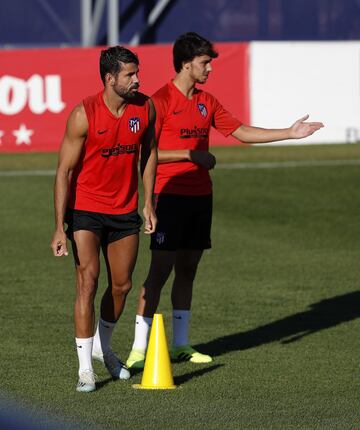 Diego Costa y Joao Flix 