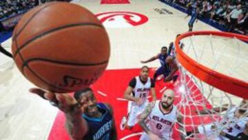 Los Hornets de Michael Jordan, fuera de los playoffs