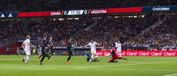 1-0. Diego Costa marcó el primer gol.