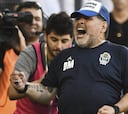 Maradona seguirá como técnico tras el triunfo electoral del presidente Gabriel Pellegrino