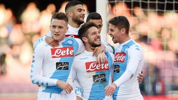 Mertens avisa al Madrid: cuatro goles y hat-trick en media hora