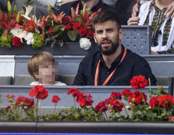 Gerard Piqué con su hijo.