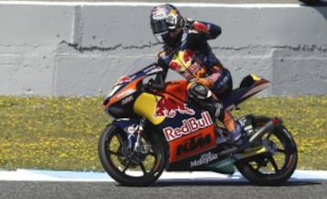El sudafricano Brad Binder (KTM) se adjudicó la victoria con autoridad en el Gran Premio de España en la categoría de Moto3.