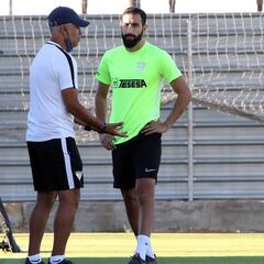 José Rodríguez se incorpora pendiente de su futuro