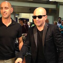 Jorge Sampaoli llegó a Sevilla y hoy debe hacerse oficial