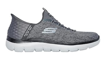 Skechers Summits Key Pace en color gris estn disponibles en Amazon.