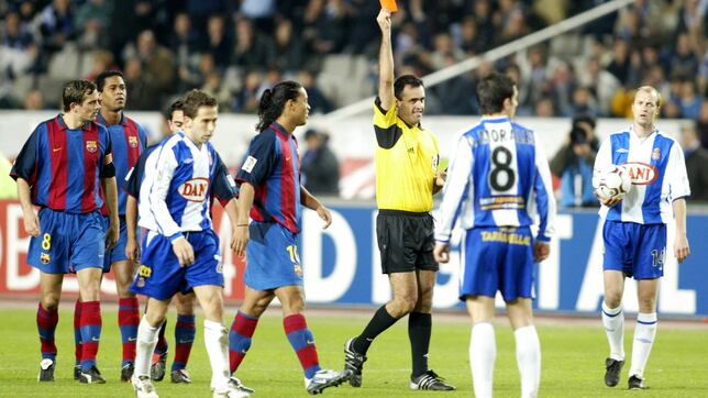 De ‘don Paco’ al debut de Messi y las bengalas: Montjuïc, de derbi