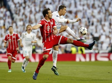 Hummels y Cristiano Ronaldo.