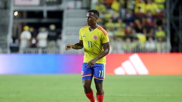 FORT LAUDERDALE, FLORIDA - NOVEMBER 15: Jhon Arias #11 of Colombia controls the ball during the International Friendly match between Colombia and New Zealand at Chase Stadium on November 15, 2025 in Fort Lauderdale, Florida. Leonardo Fernandez/Getty Images/AFP (Photo by Leonardo Fernandez / GETTY IMAGES NORTH AMERICA / Getty Images via AFP)