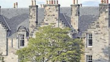 <b>DE POSTAL. </b>El Barcelona se entrena en un campo de la localidad de St. Andrews, en Escocia. Esta noche jugará su primer amistoso, ante el Dundee United.